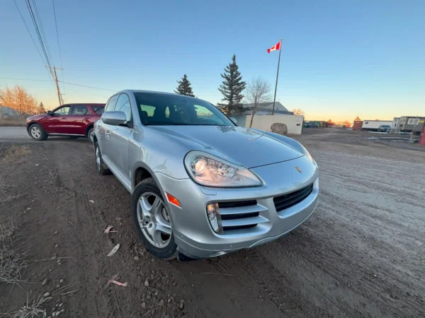 Porsche Cayenne - Image 4
